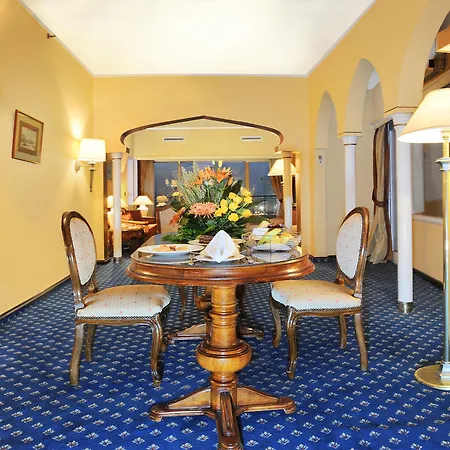 Shepheard Hotel Cairo photo